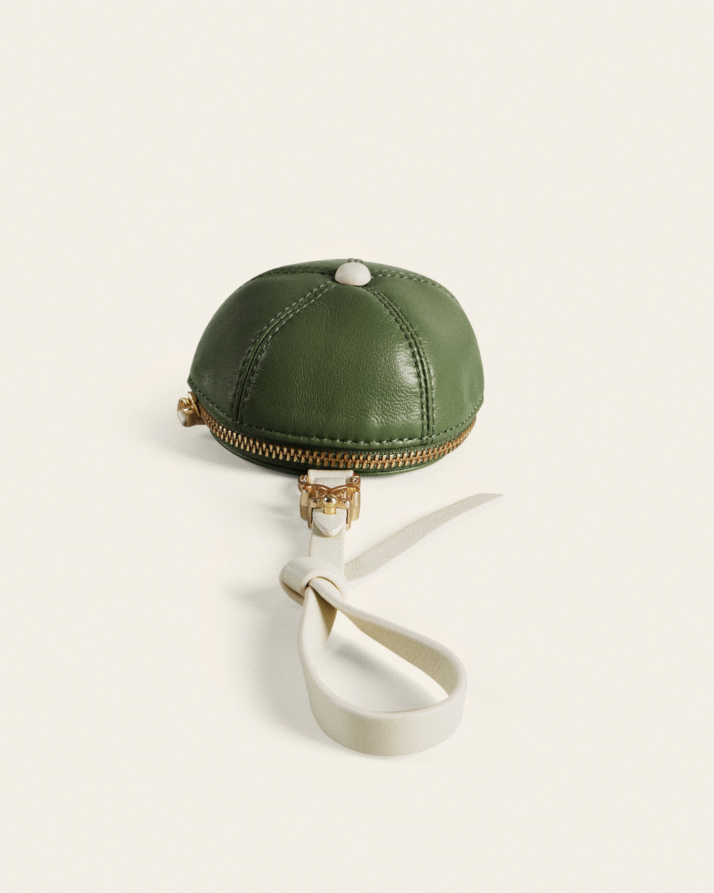 COURT CAP — Grass