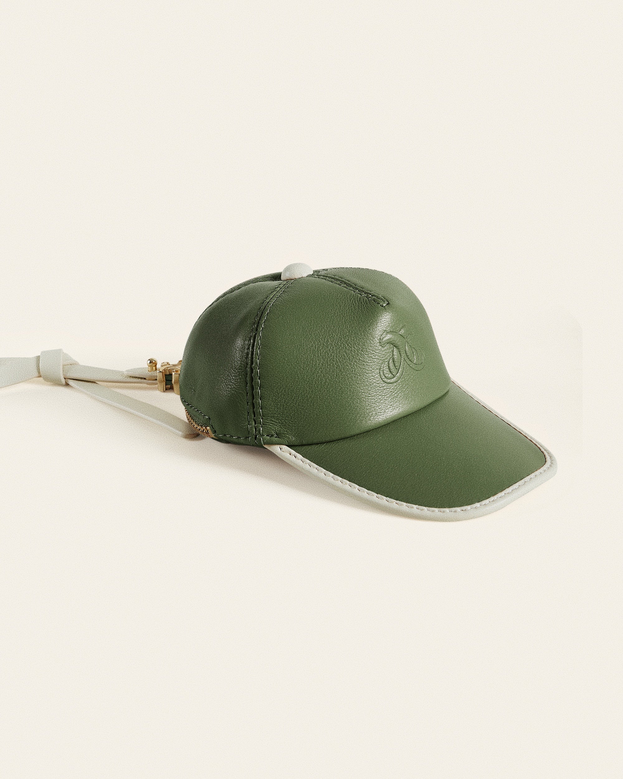 COURT CAP — Grass
