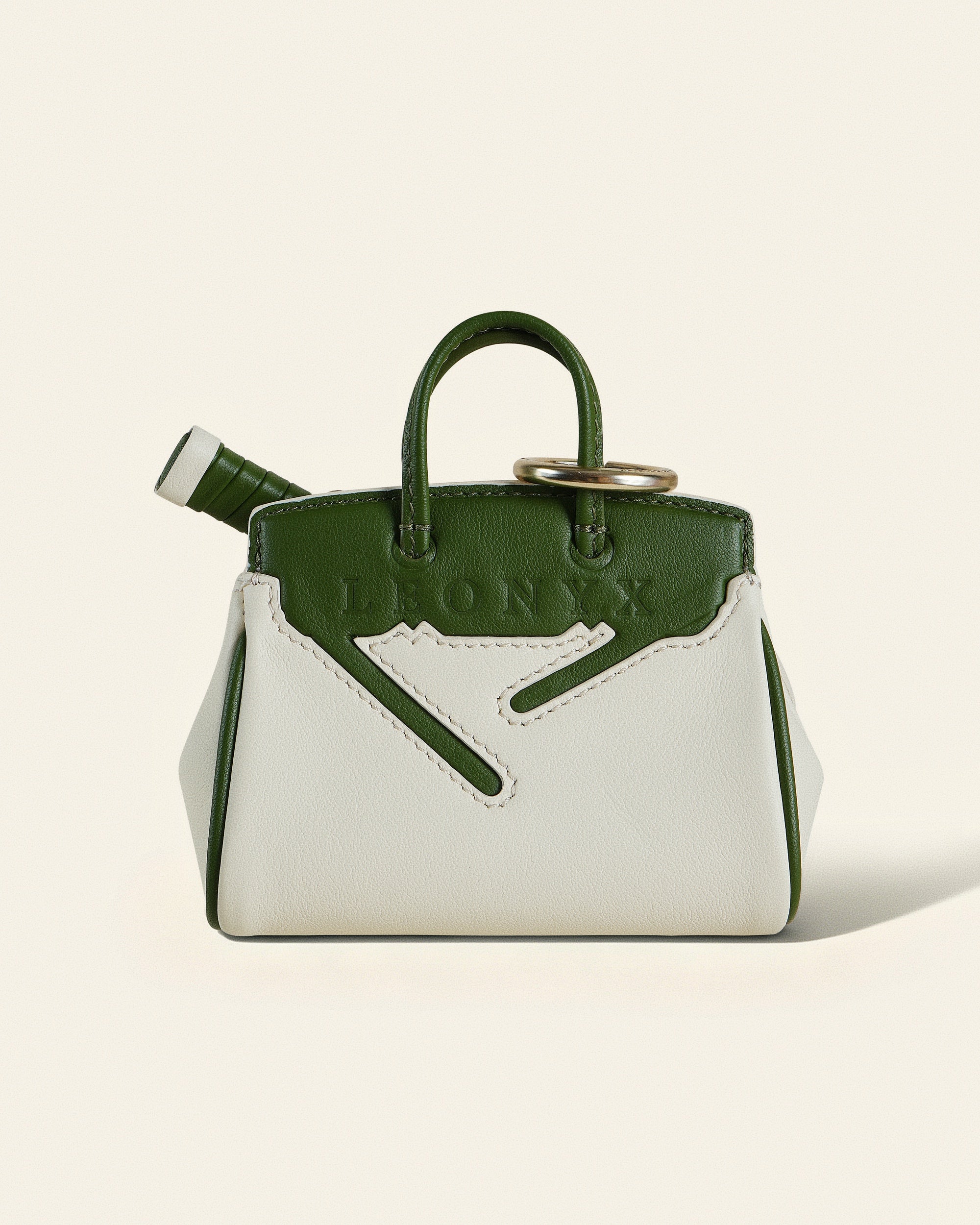 The Court Pochette