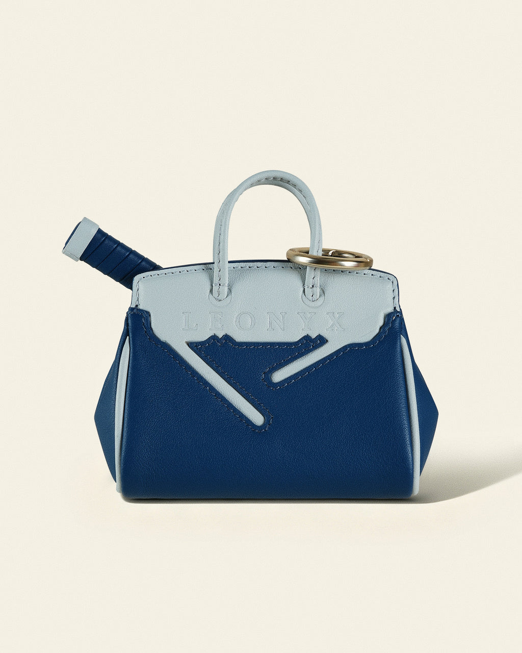 The Court Pochette
