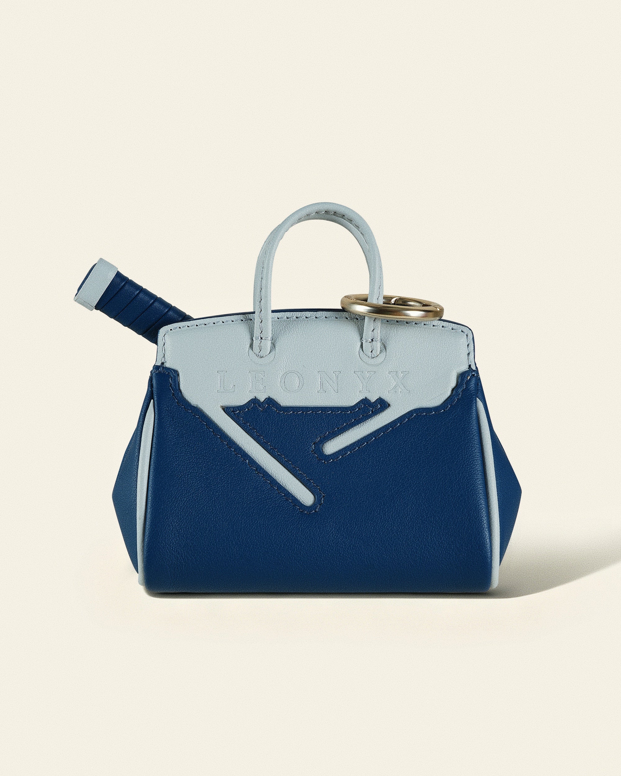 The Court Pochette
