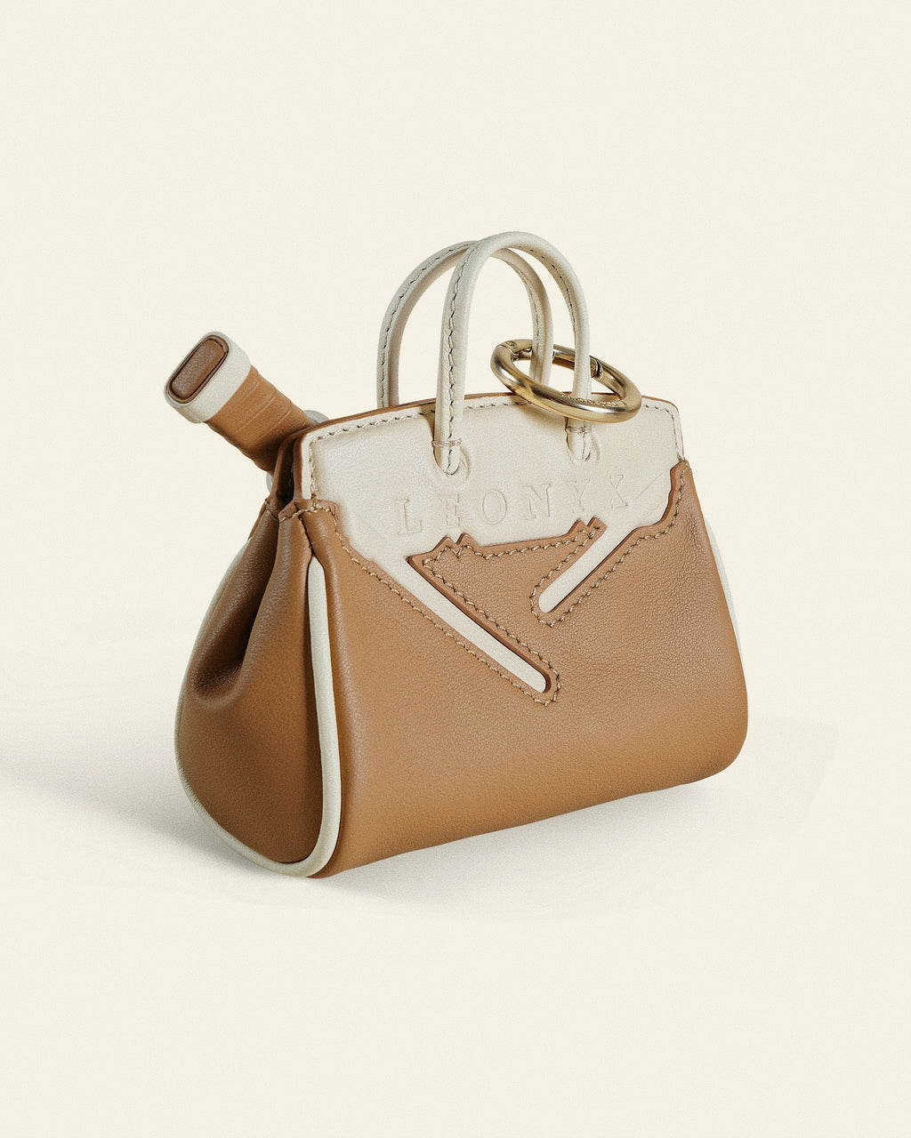 The Court Pochette