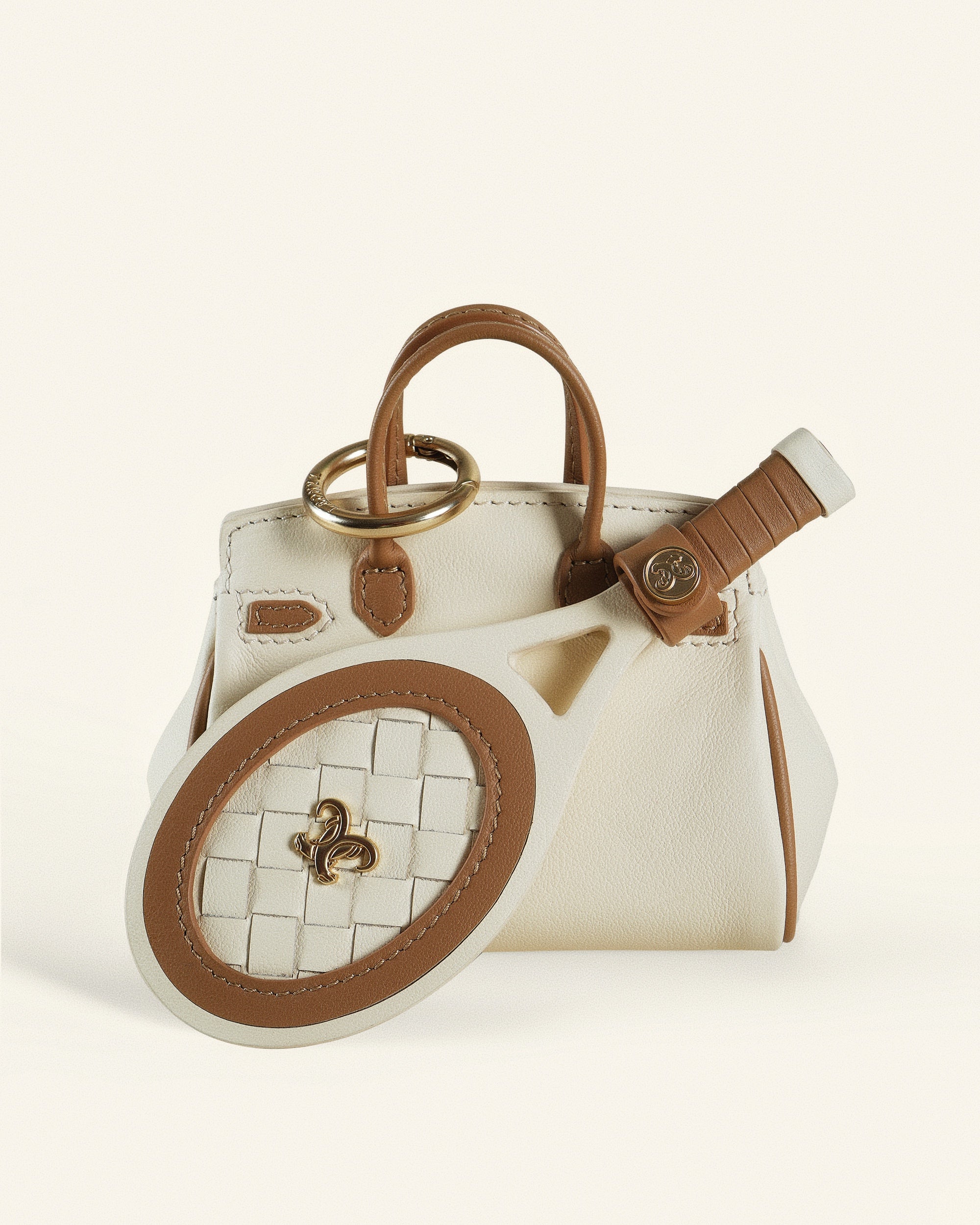 The Court Pochette