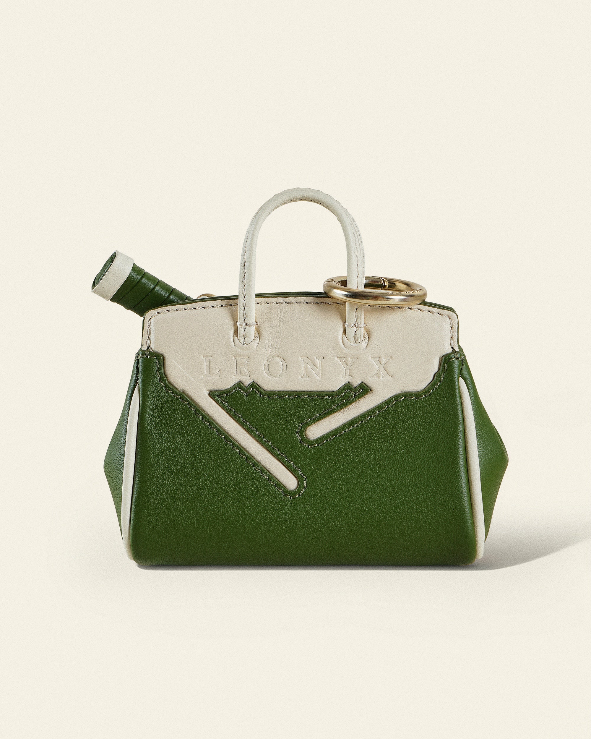 The Court Pochette